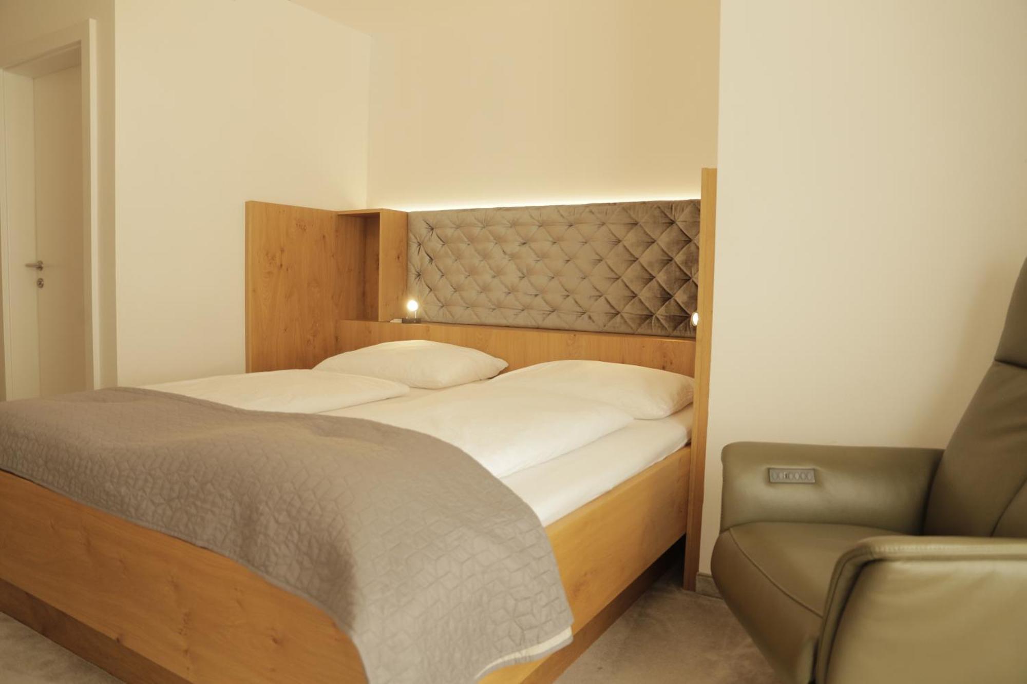 Thurners Bed&Breakfast an der Großglocknerstraße Fusch an der Glocknerstraße Zimmer foto
